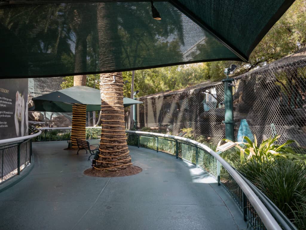 Siegfried and Roys Secret Garden and Dolphin Habitat Tourist Pass